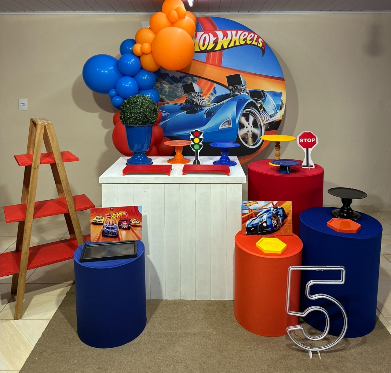 Kit Hot Wheels 6 - DECOR FESTAS PEGUE MONTE & BALÕES
