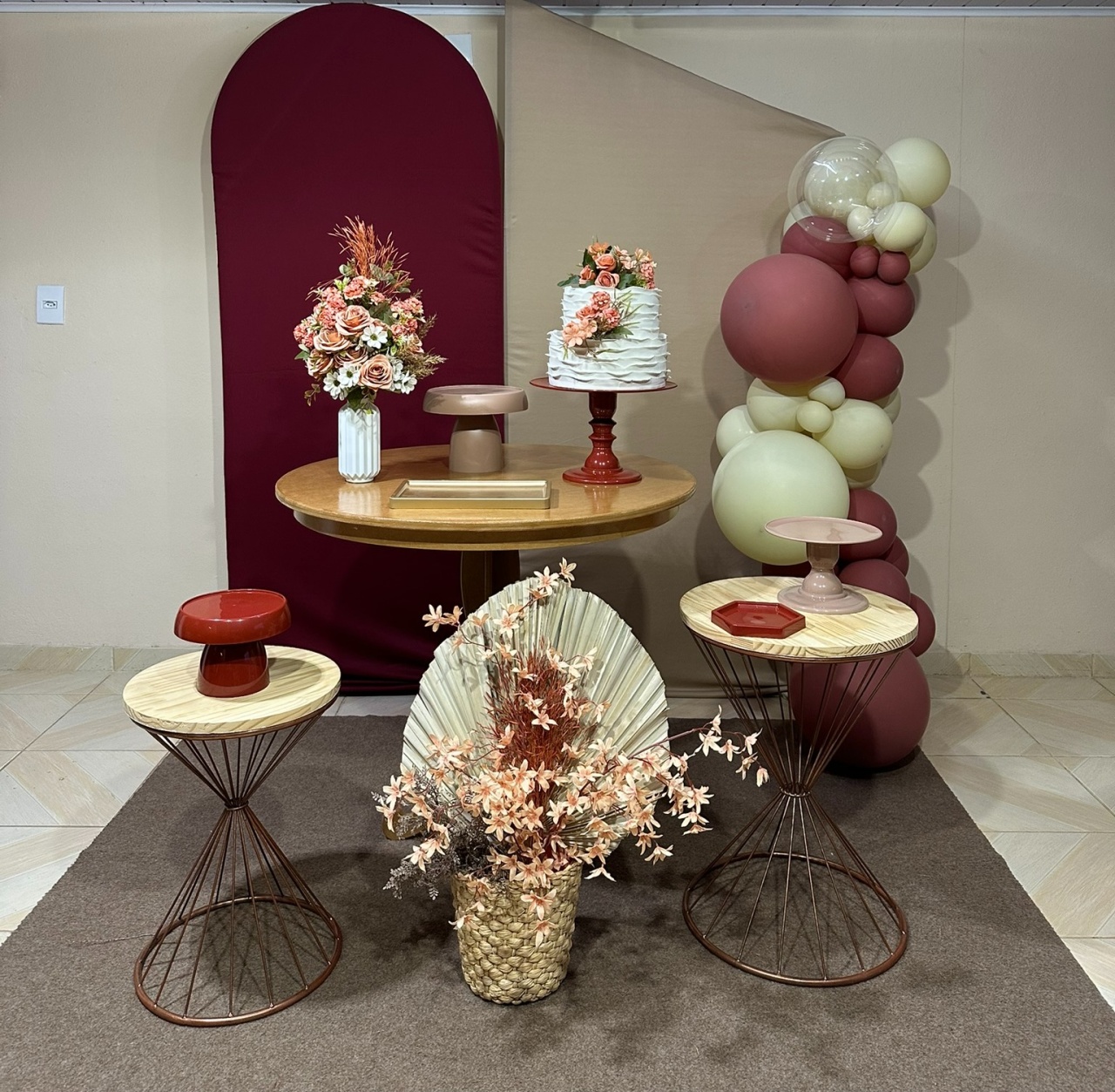 Kit Cha de Panela Vinho 22 - DECOR FESTAS PEGUE MONTE & BALÕES