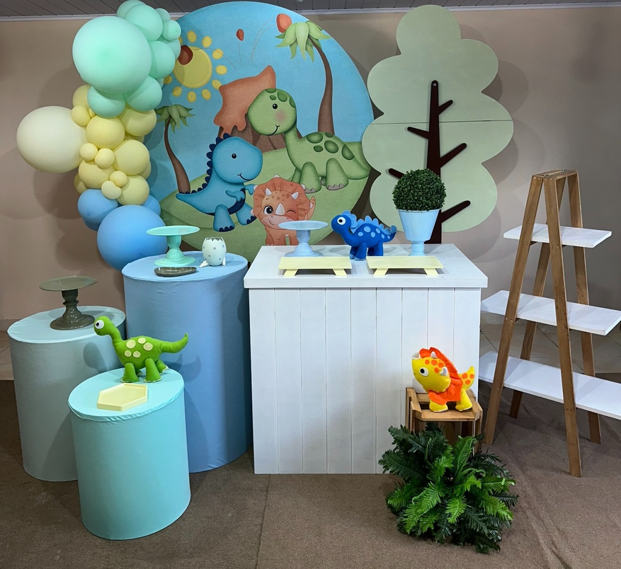 Kit Dinossauro Baby 1 - DECOR FESTAS PEGUE MONTE & BALÕES
