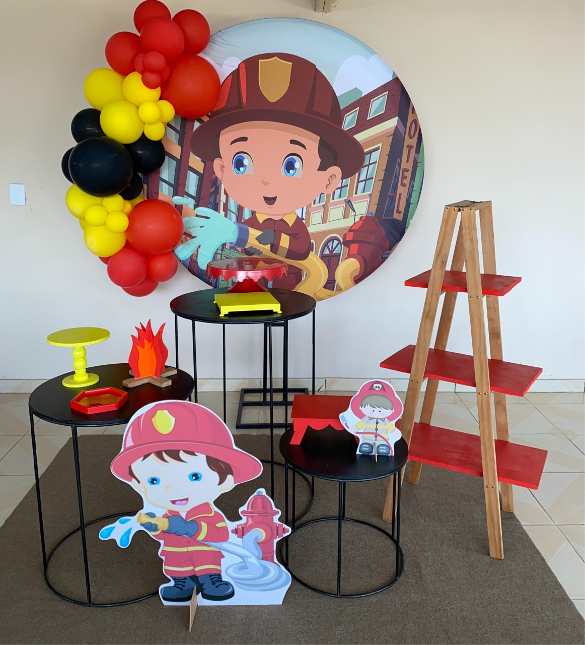 Kit Bombeiro 1 - DECOR FESTAS PEGUE MONTE & BALÕES