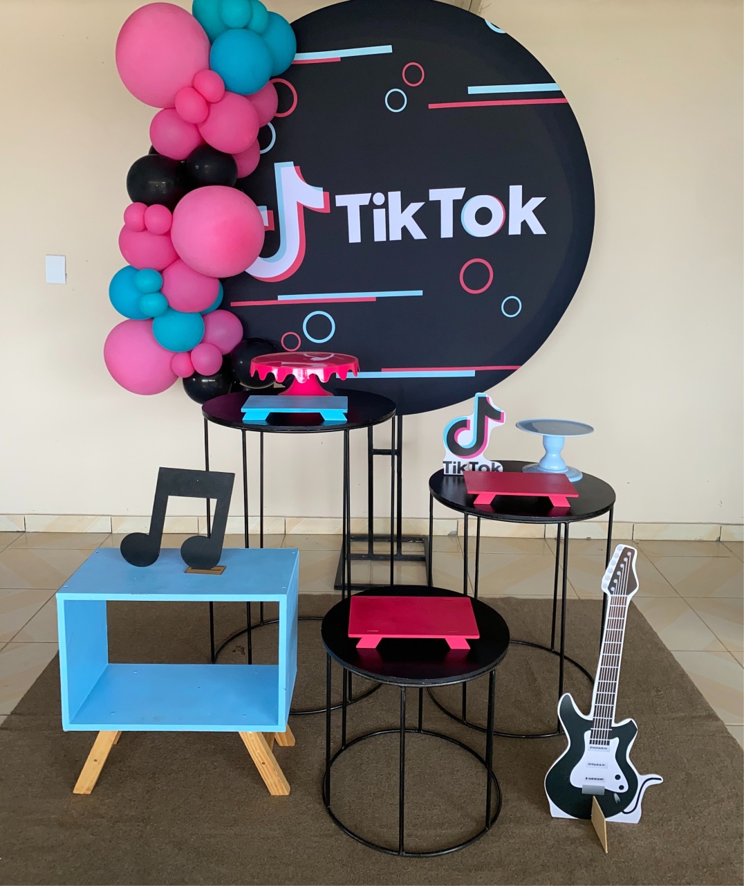 Kit Tik Tok  - DECOR FESTAS PEGUE MONTE & BALÕES