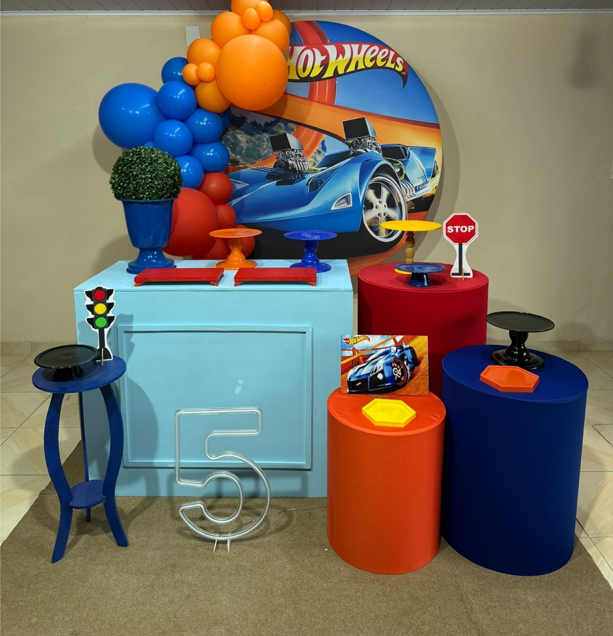 Kit Hot Wheels 2 - DECOR FESTAS PEGUE MONTE & BALÕES