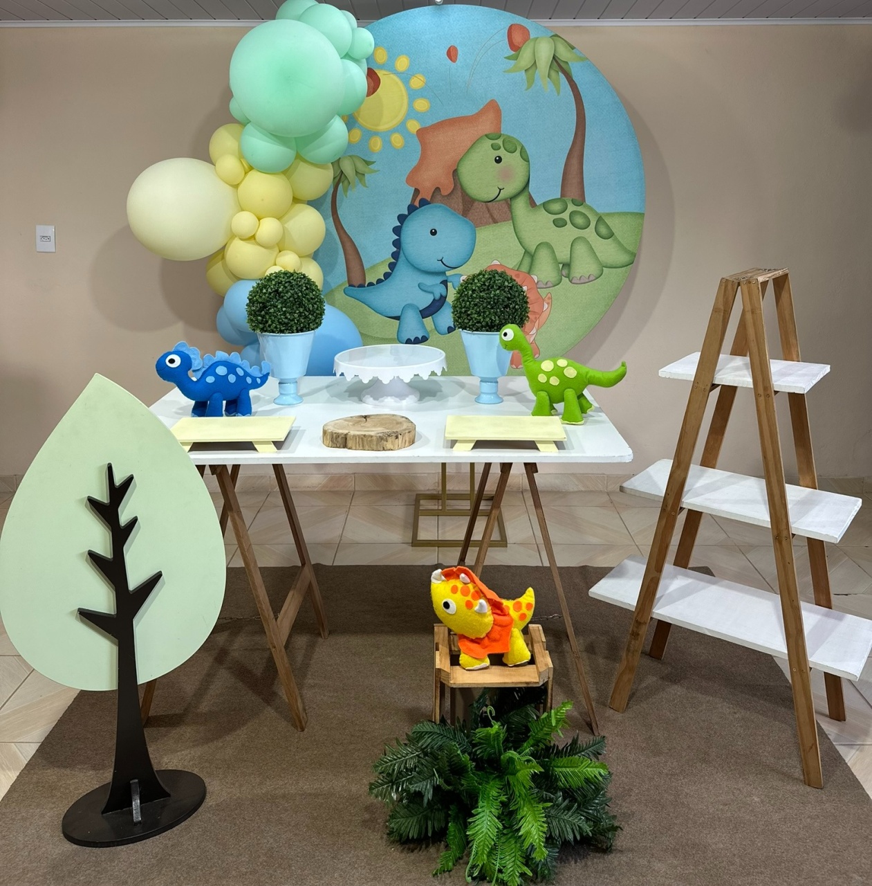 Kit Dinossauro Baby 2 - DECOR FESTAS PEGUE MONTE & BALÕES