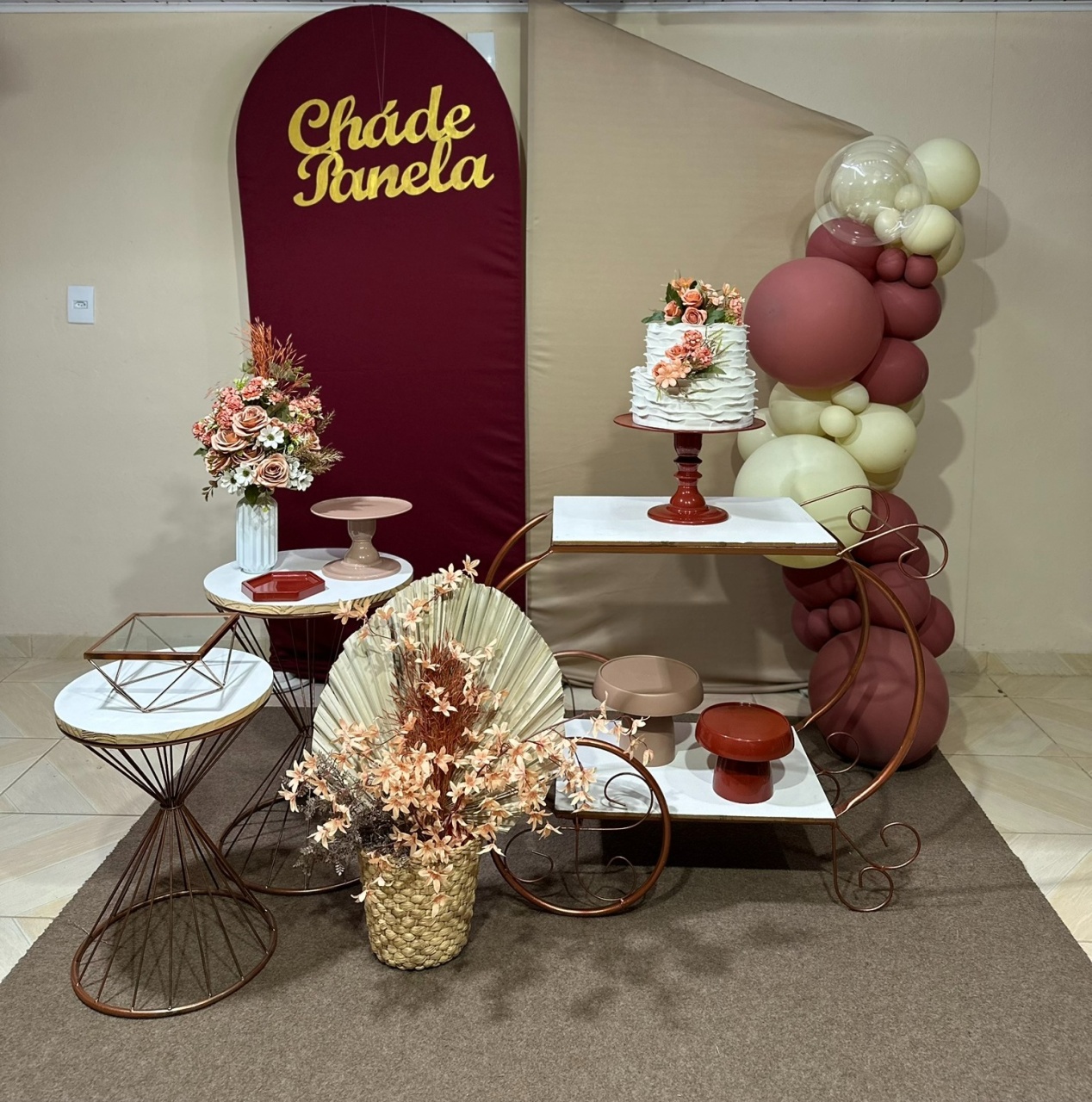 Kit Cha de Panela Vinho 23 - DECOR FESTAS PEGUE MONTE & BALÕES