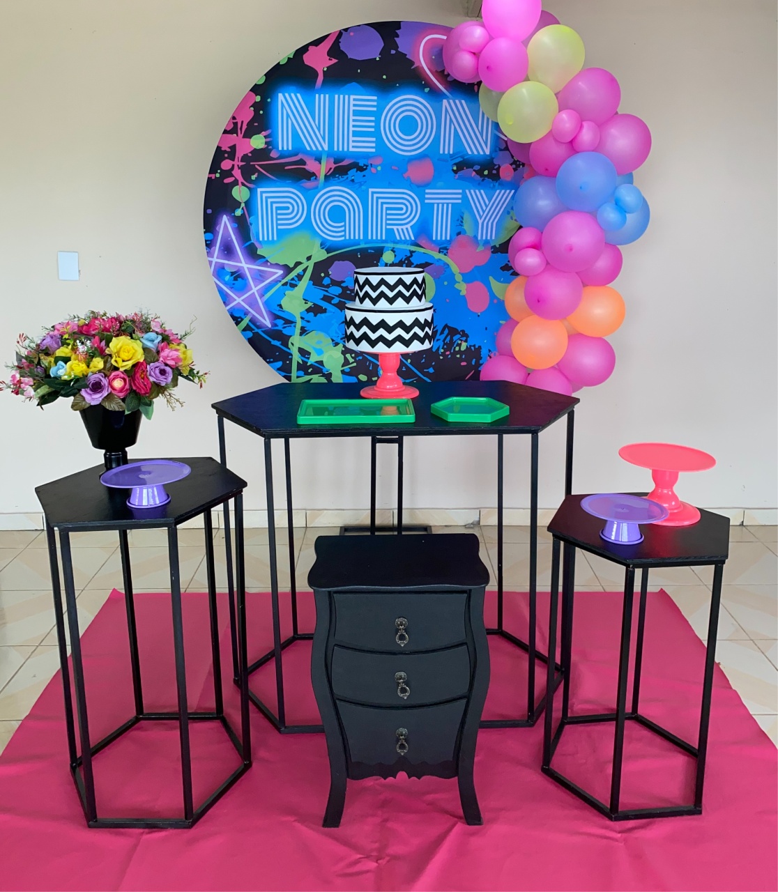 Kit Neon 1 - DECOR FESTAS PEGUE MONTE & BALÕES