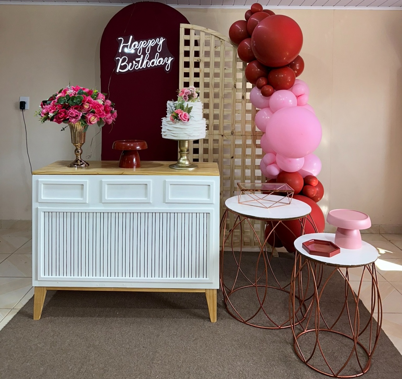 Kit Adulto Rosa 30 - DECOR FESTAS PEGUE MONTE & BALÕES