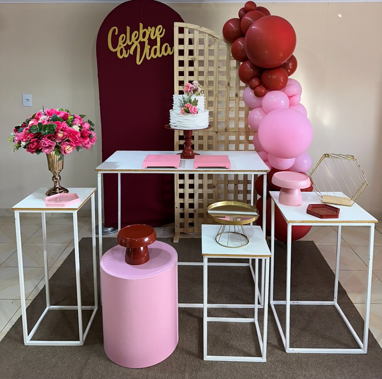 Kit Adulto Rosa 32 - DECOR FESTAS PEGUE MONTE & BALÕES