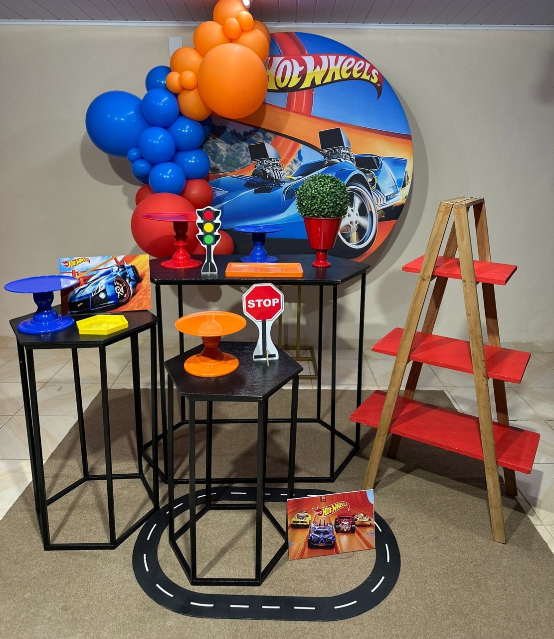 Kit Hot Wheels 1 - DECOR FESTAS PEGUE MONTE & BALÕES