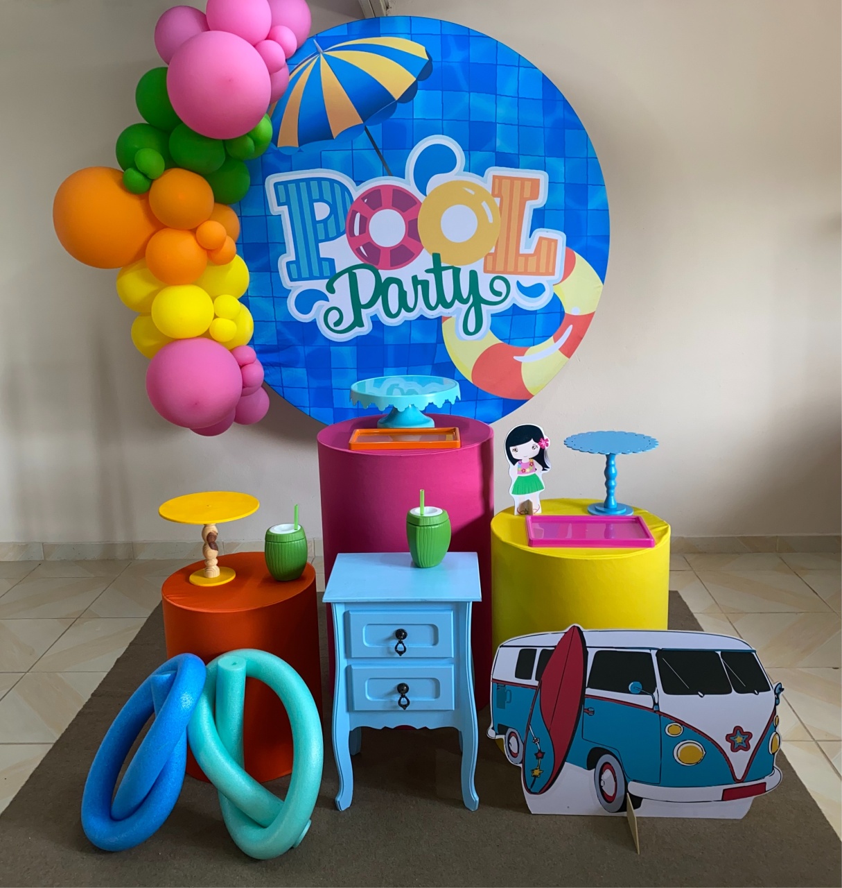 Kit Pool Party 1 - DECOR FESTAS PEGUE MONTE & BALÕES
