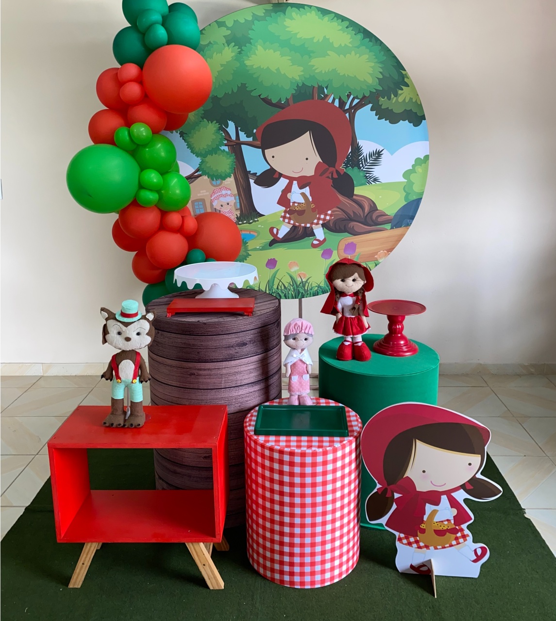 Kit Chapeuzinho 2 - DECOR FESTAS PEGUE MONTE & BALÕES