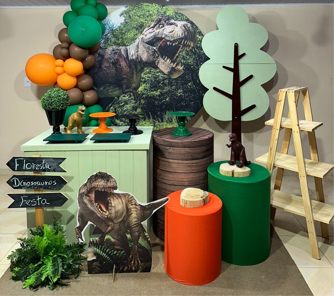 Kit Dinossauro 1 - DECOR FESTAS PEGUE MONTE & BALÕES