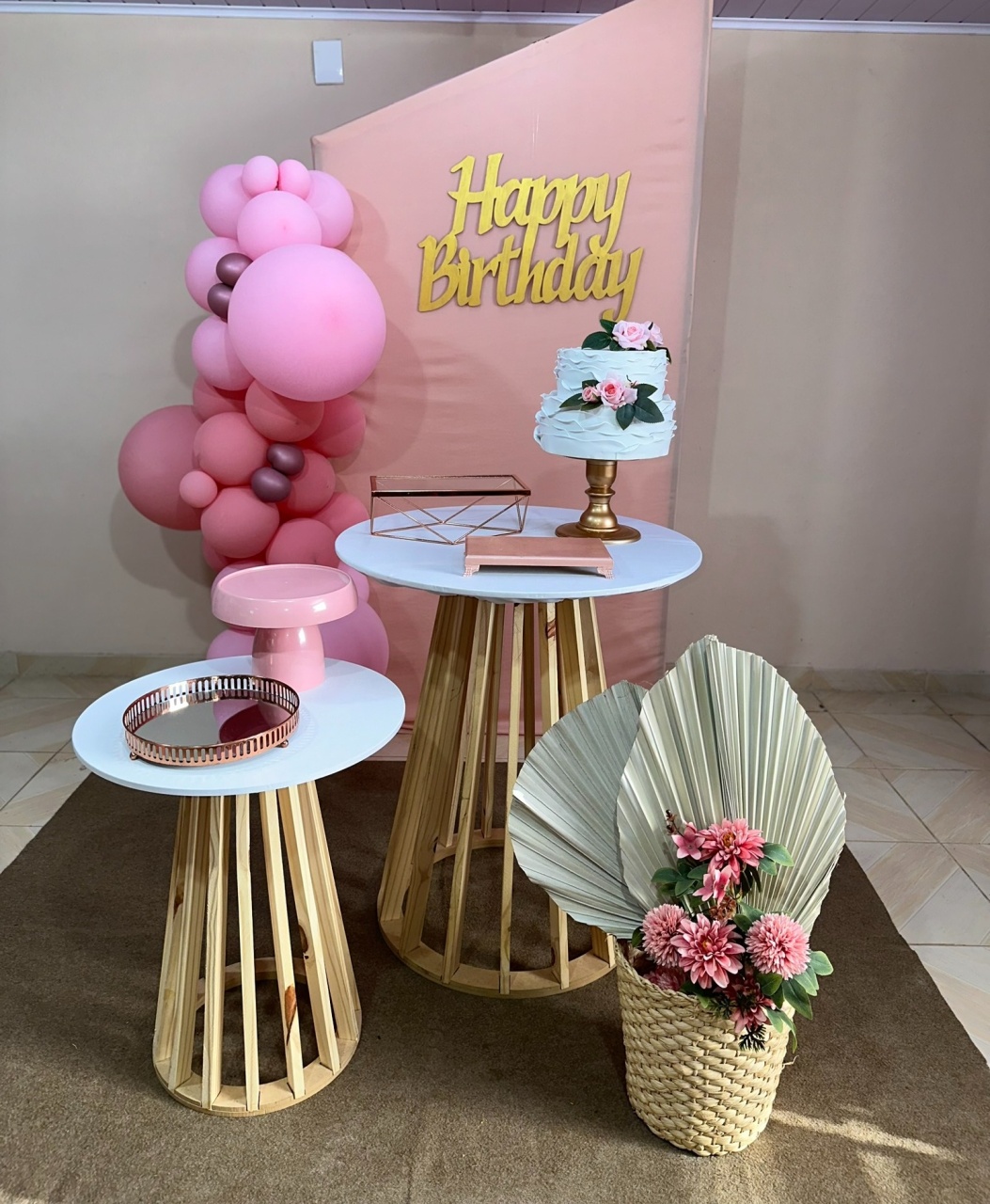 Kit Adulto Rosa 28 - DECOR FESTAS PEGUE MONTE & BALÕES