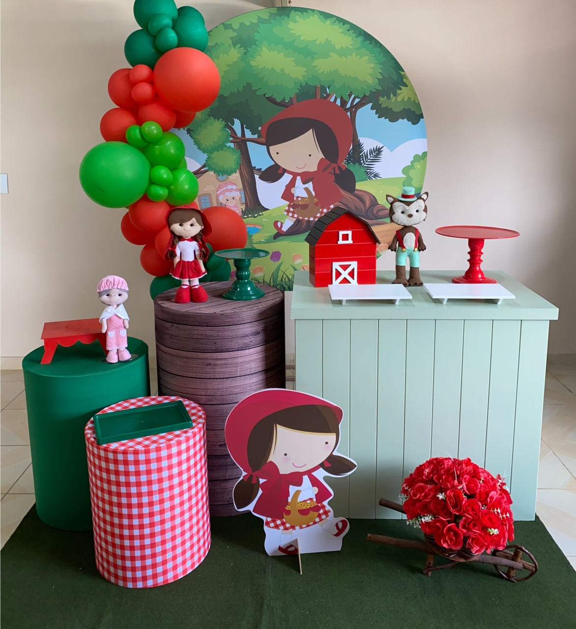 Kit Chapeuzinho 4 - DECOR FESTAS PEGUE MONTE & BALÕES
