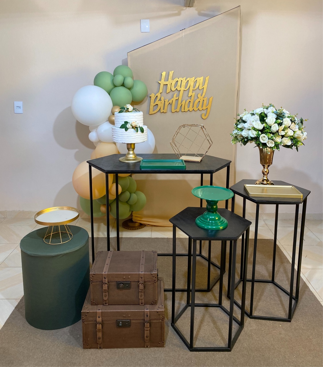 Kit Adulto Verde 2 - DECOR FESTAS PEGUE MONTE & BALÕES