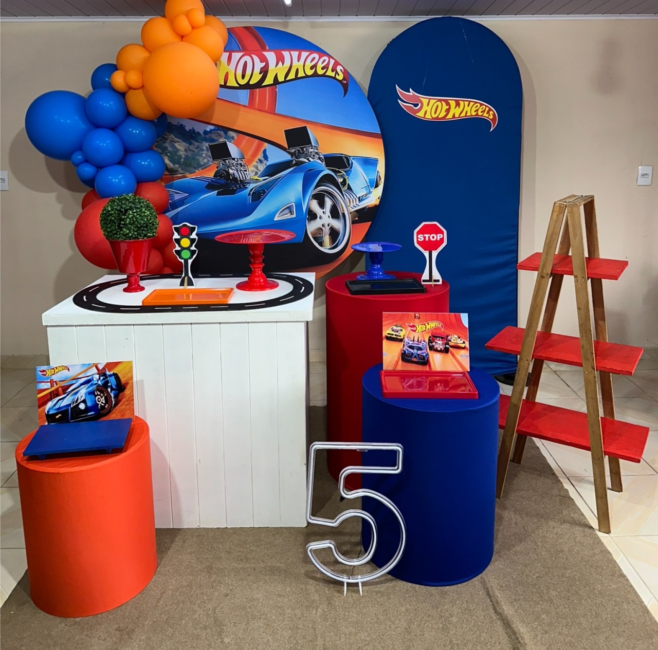 Kit Hot Wheels 3 - DECOR FESTAS PEGUE MONTE & BALÕES