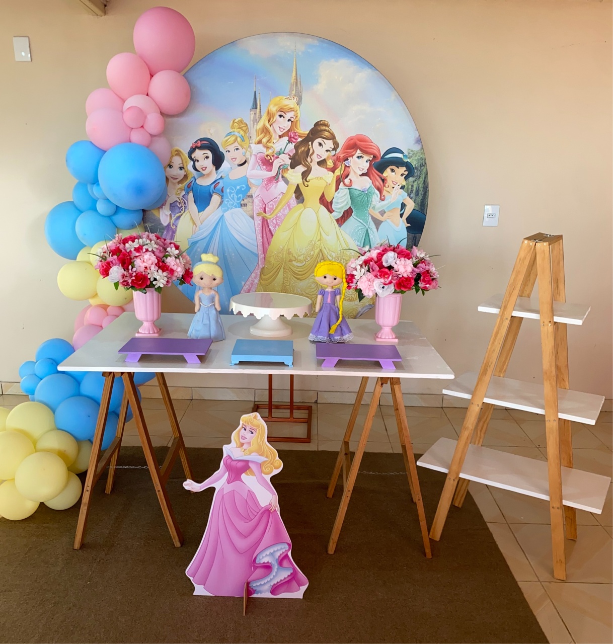 Kit Princesas Disney 1 - DECOR FESTAS PEGUE MONTE & BALÕES
