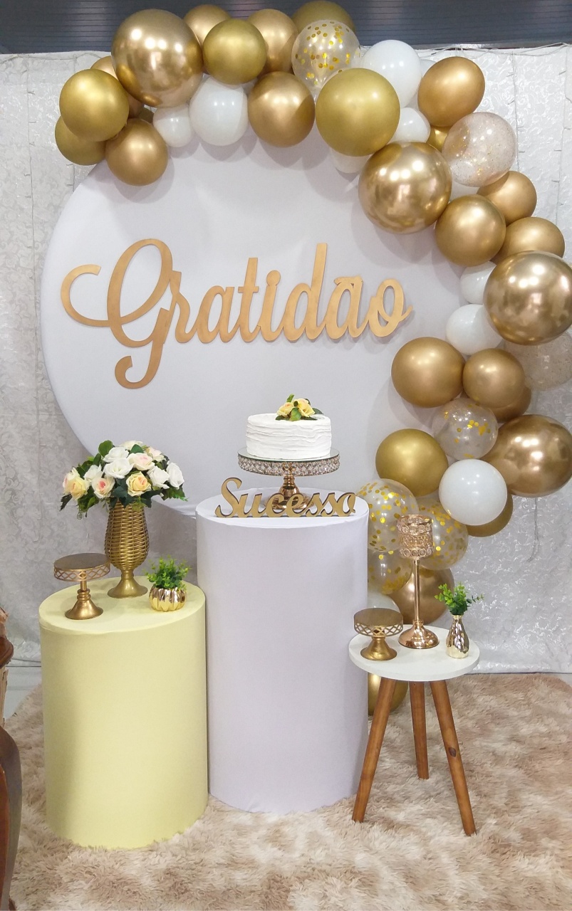 Kit Amarelo Com Branco E Dourado - jessica jardin dos Reis