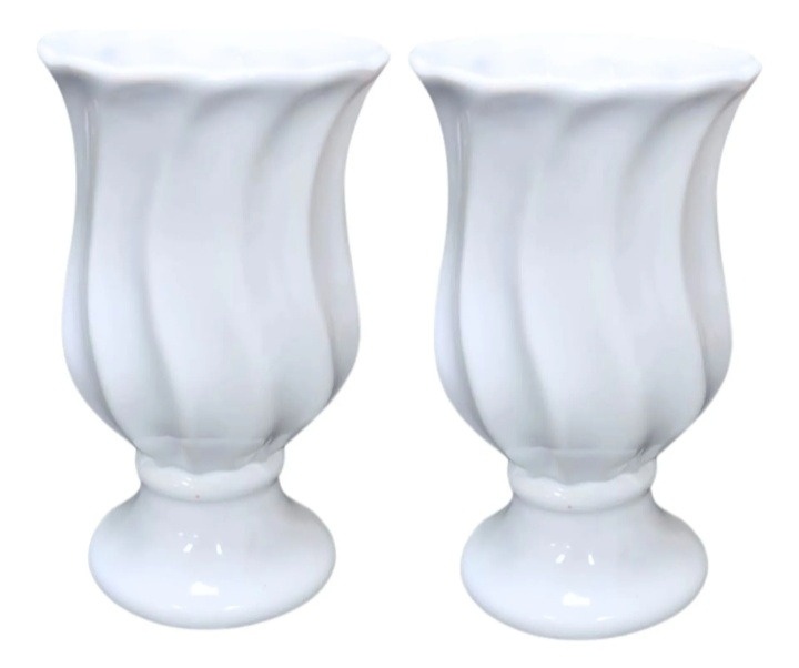 Vasos Torcidos de Cerâmica Branco 21X12Cm - jessica jardin dos Reis