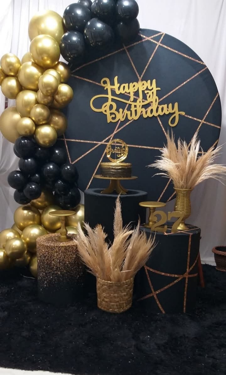 Kit Preto Com Dourado 04 - jessica jardin dos Reis