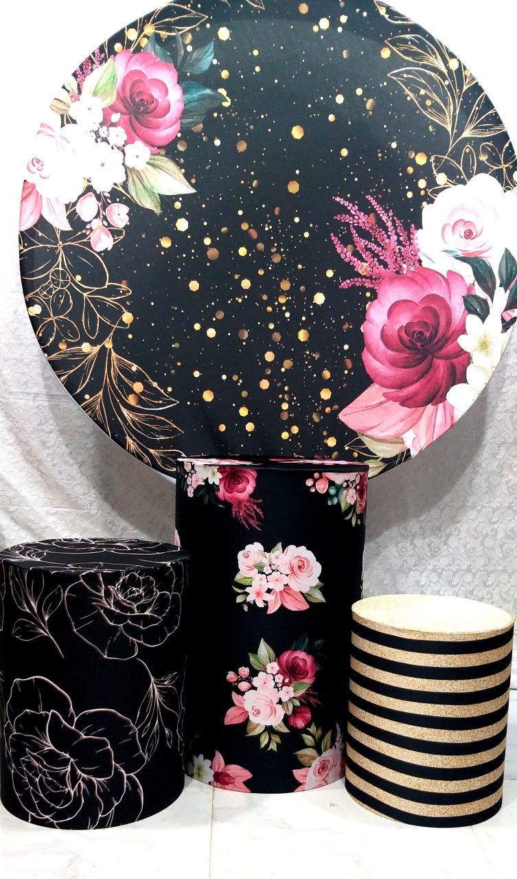 Floral Preto Com Rosa - jessica jardin dos Reis