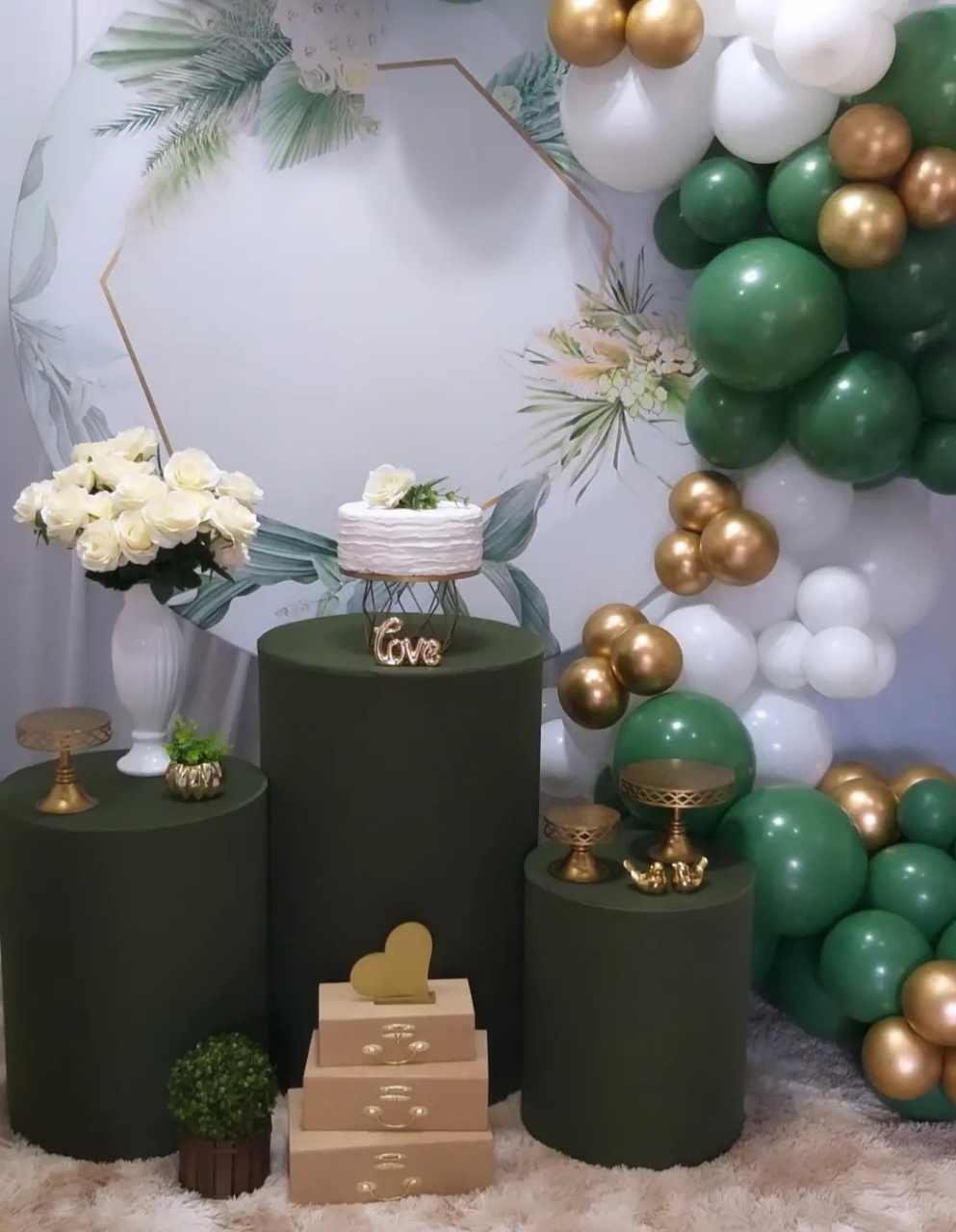Casamento Verde Floral Mesas Cilindros  - jessica jardin dos Reis