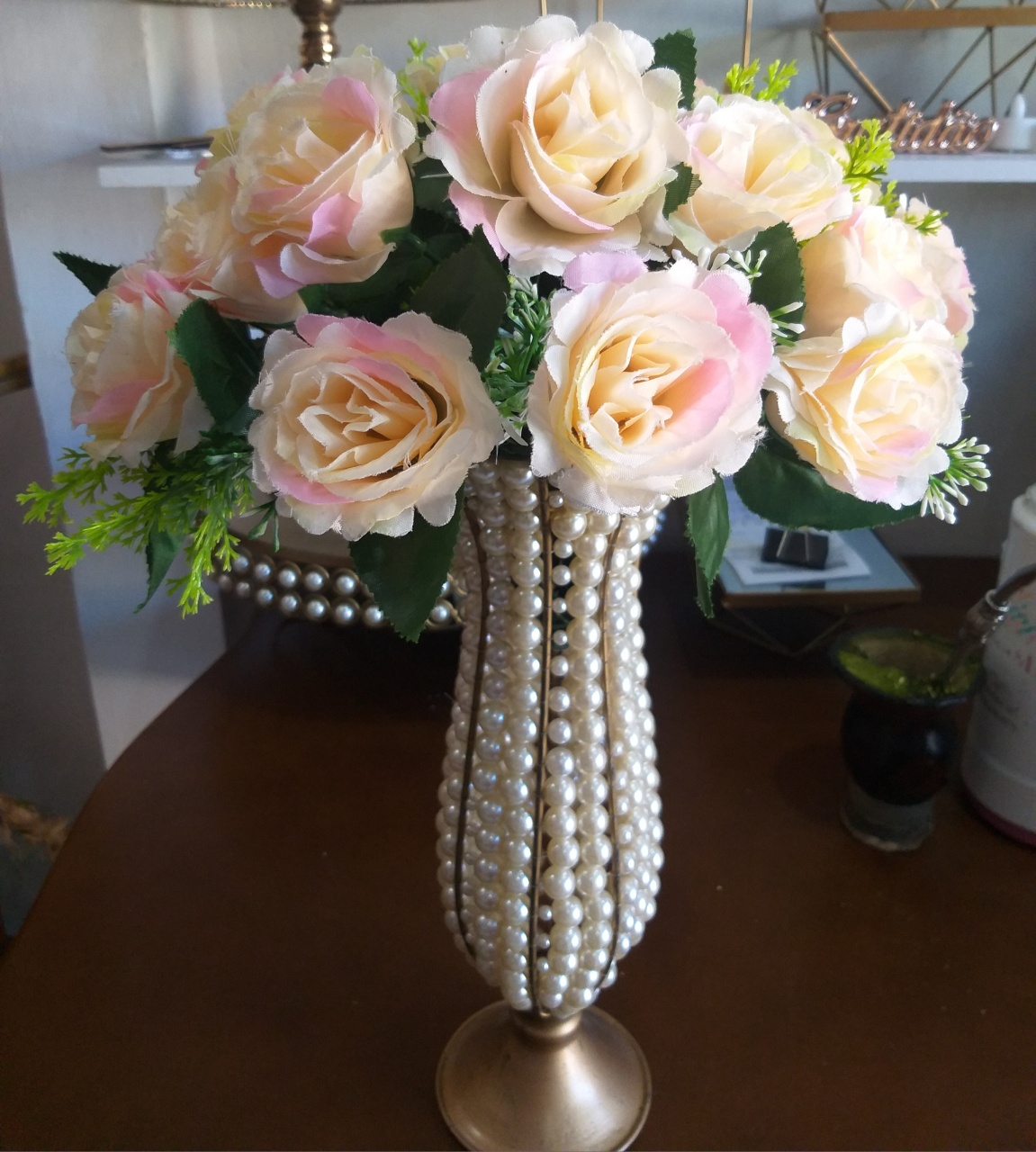 Vaso Pérola Com Arranjo Floral - jessica jardin dos Reis