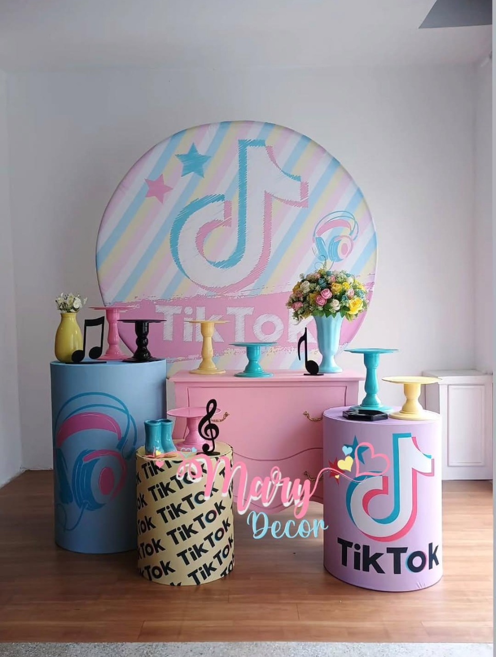 Tik Tok Rosa  Kit Festa Em Casa - Mary Decor Festas & Locações