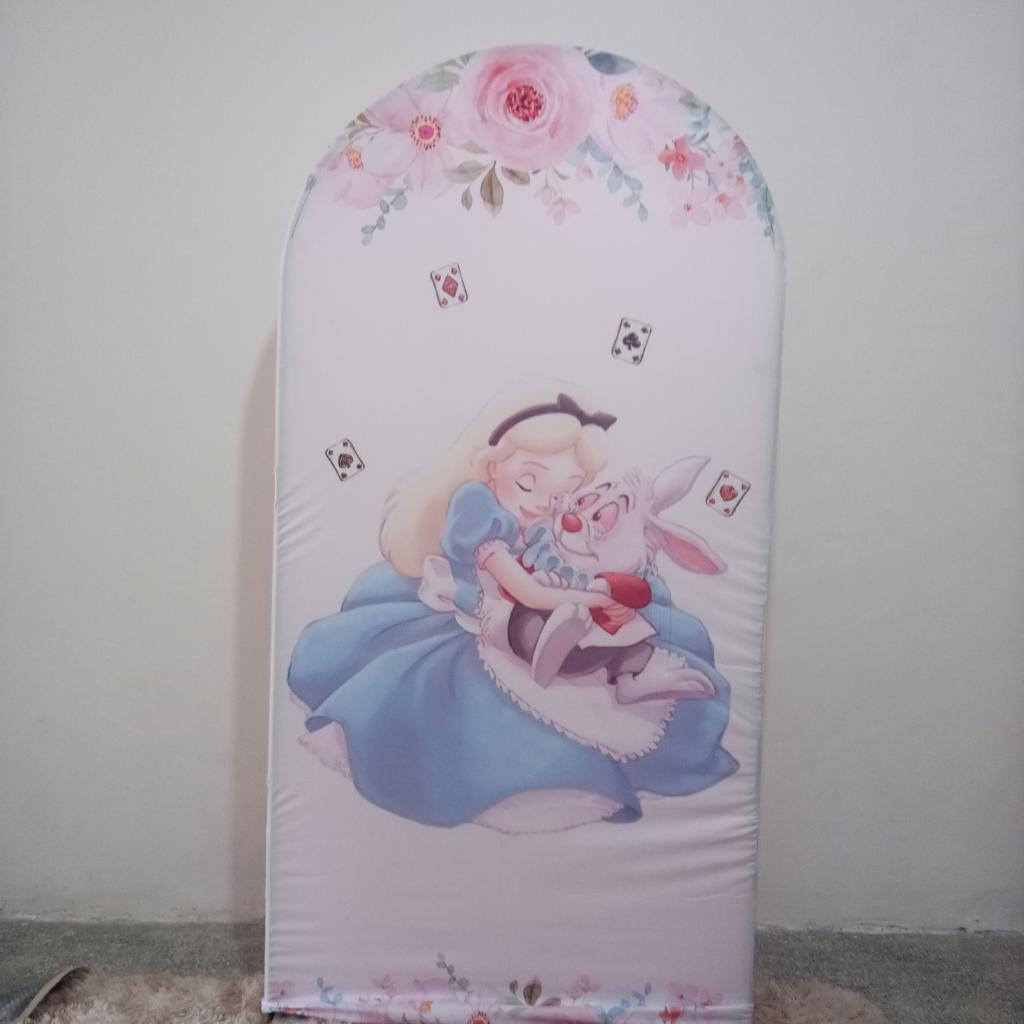 Veste Facil Alice (Capa P/ Painel Romano Ou Retanguar) - Mary Decor Festas & Locações
