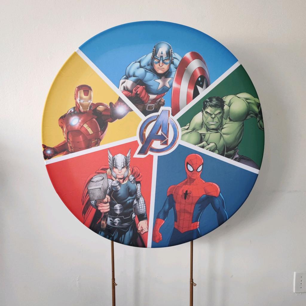Capa Painel Herois Vindadores    Medio 1X1 - Mary Decor Festas & Locações