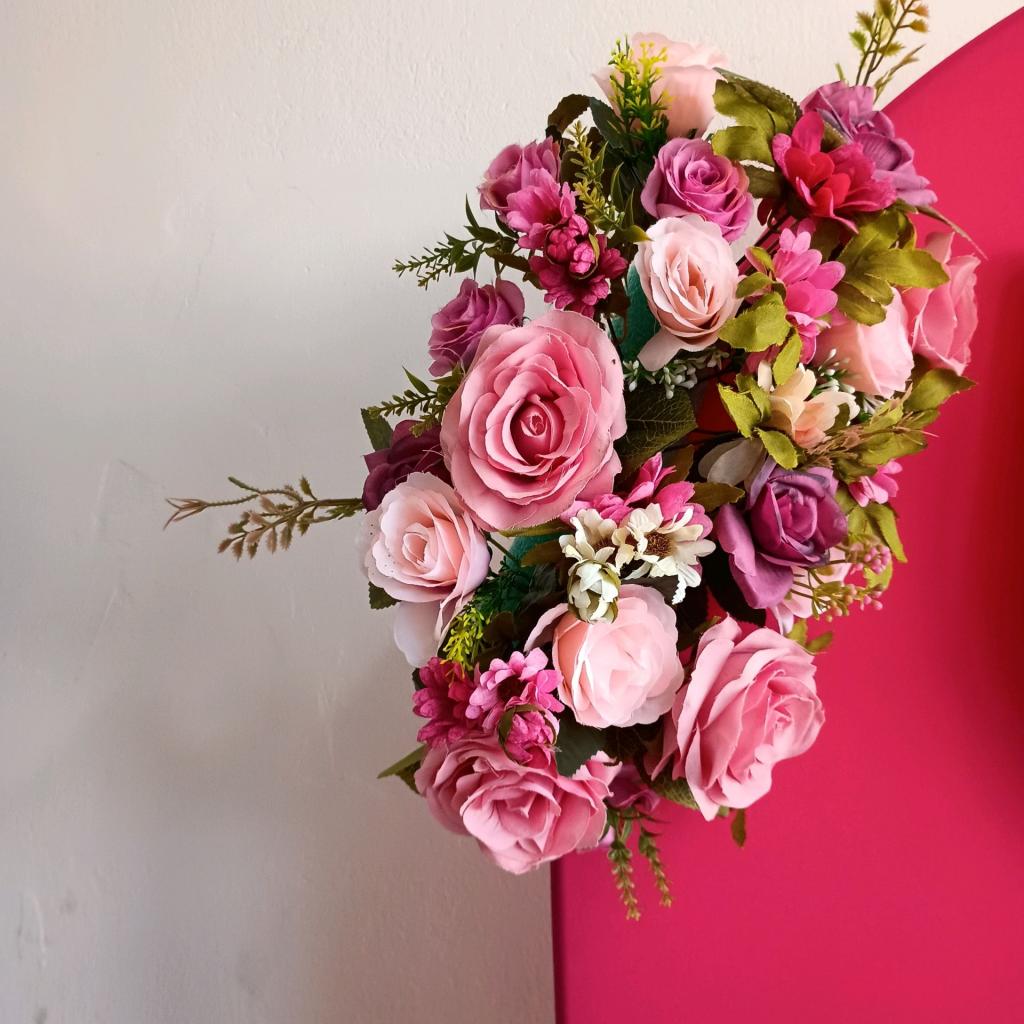Arranjo Floral Rosa P - Mary Decor Festas & Locações