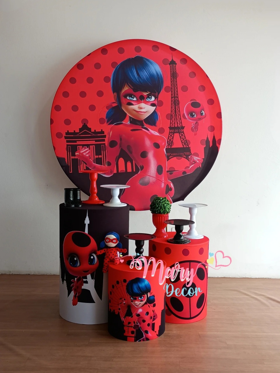 Lady Bug Kit Só Um Bolinho  - Mary Decor Festas & Locações