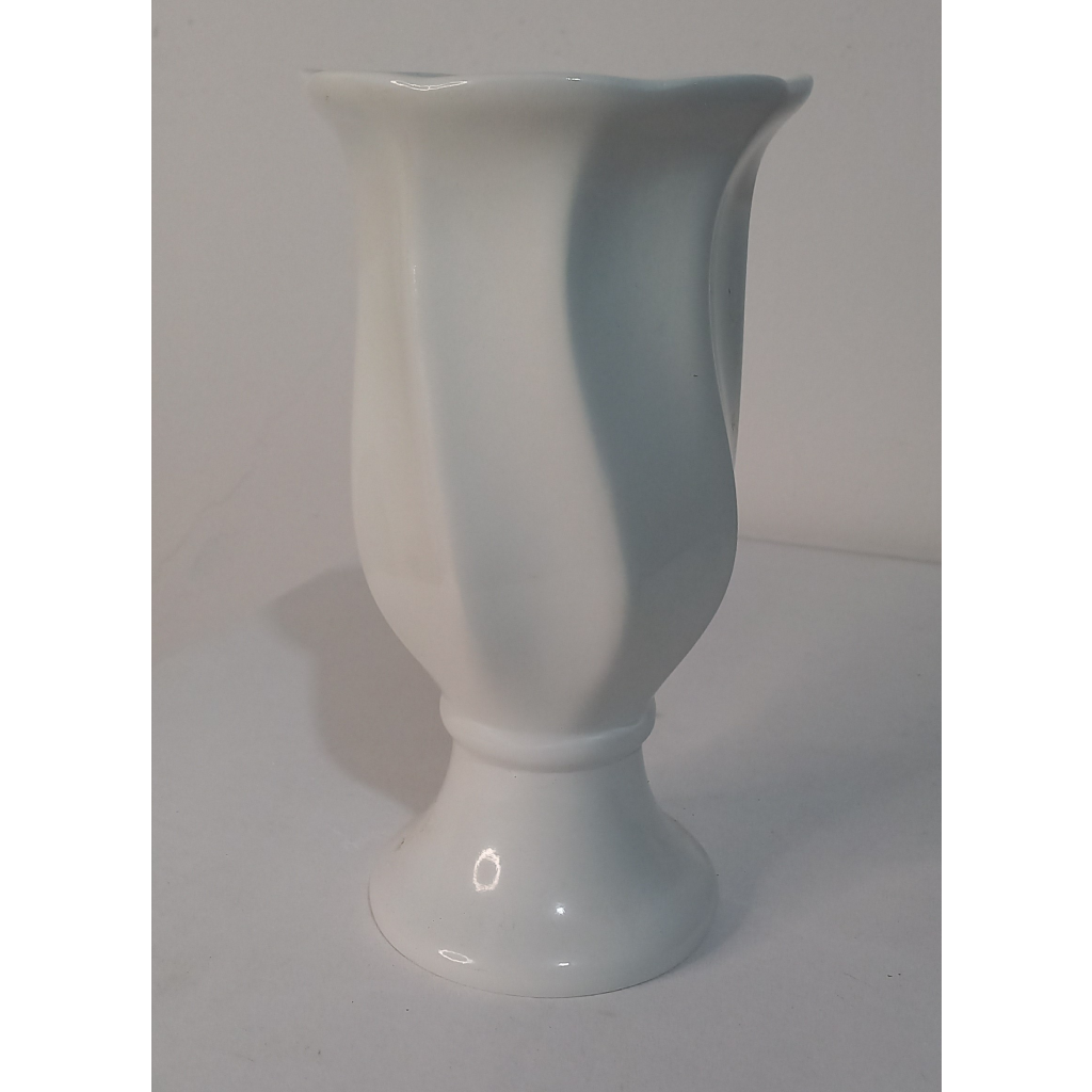 Vaso M Branco - Mary Decor Festas & Locações
