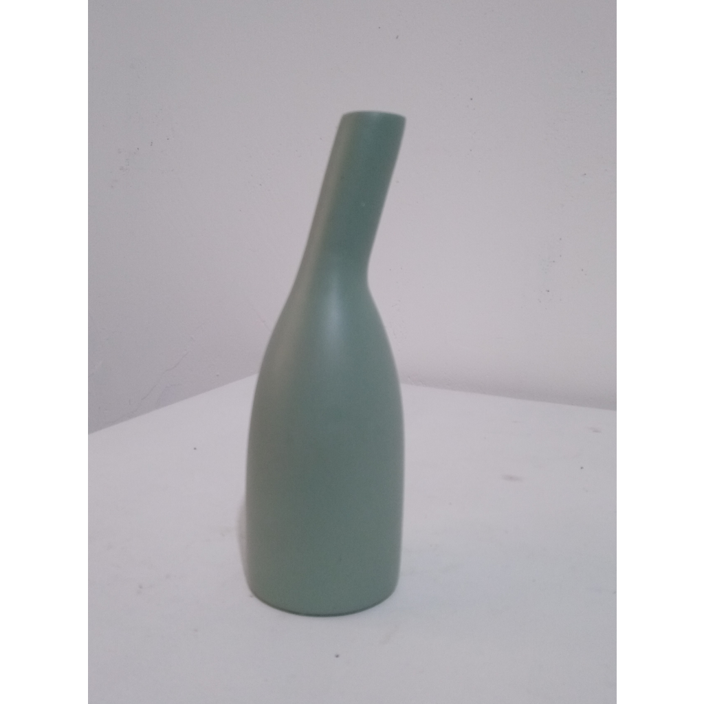 Vaso Verde Oliva  Garrafa - Mary Decor Festas & Locações