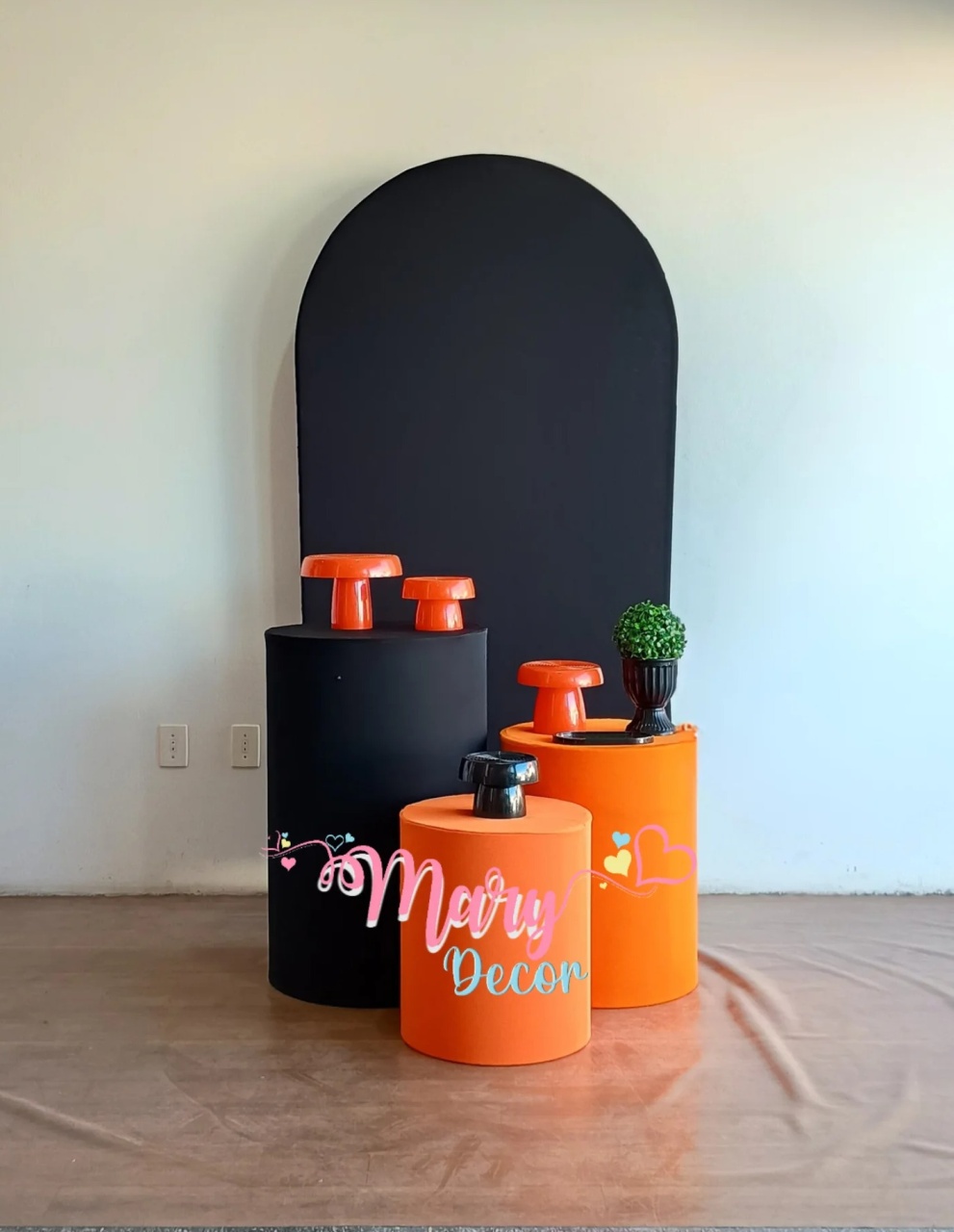 Celebre Básico  Laranja E Preto  - Mary Decor Festas & Locações