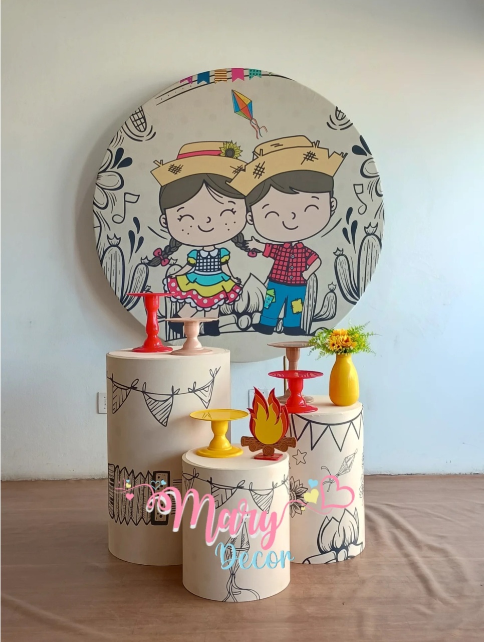 Festa Junina Kit Só Um Bolinho   - Mary Decor Festas & Locações