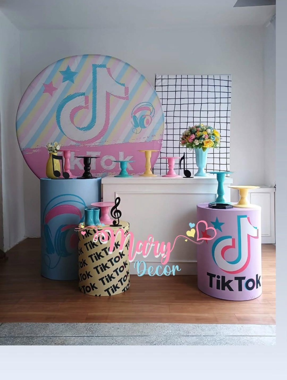 Tik Tok Rosa  Kit Comemore - Mary Decor Festas & Locações