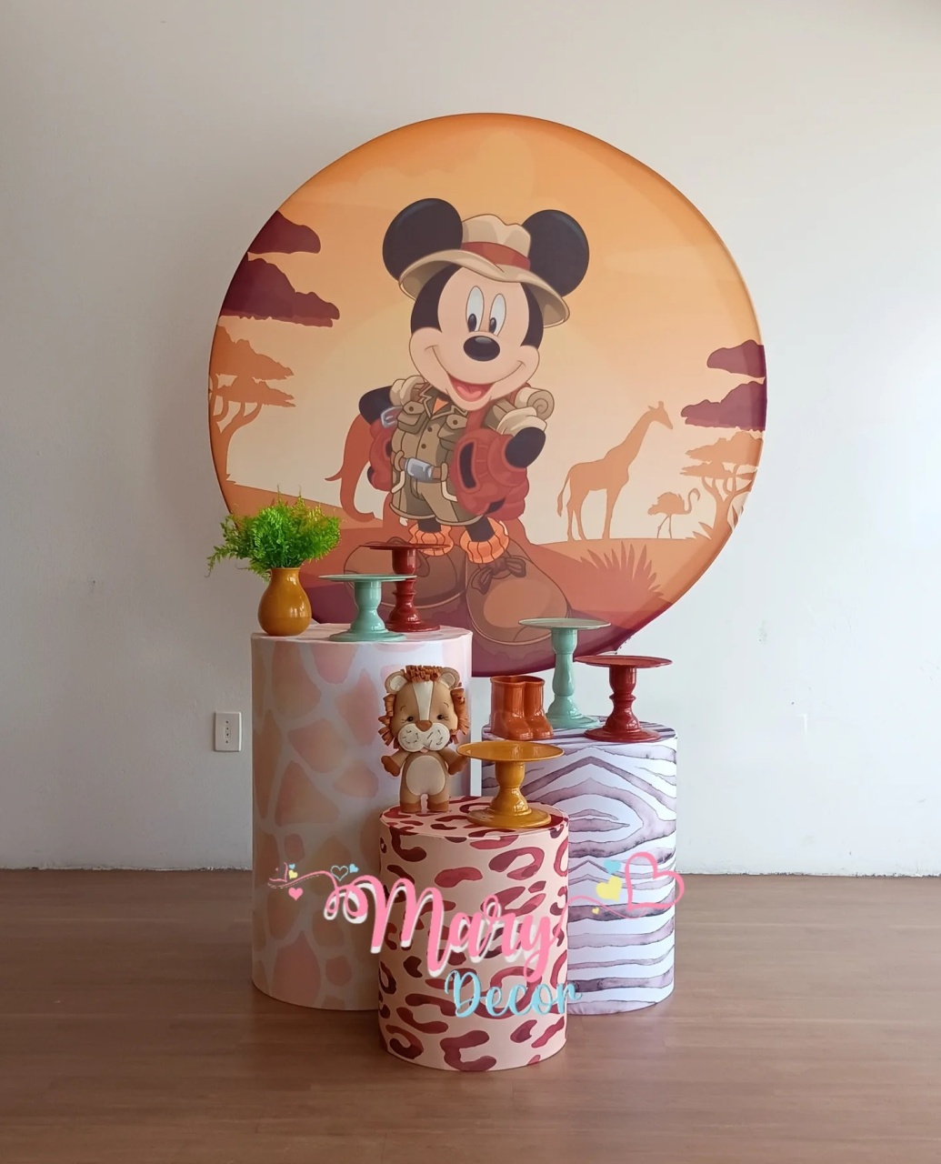 Kit Mickey Safari Só Um Bolinho  - Mary Decor Festas & Locações