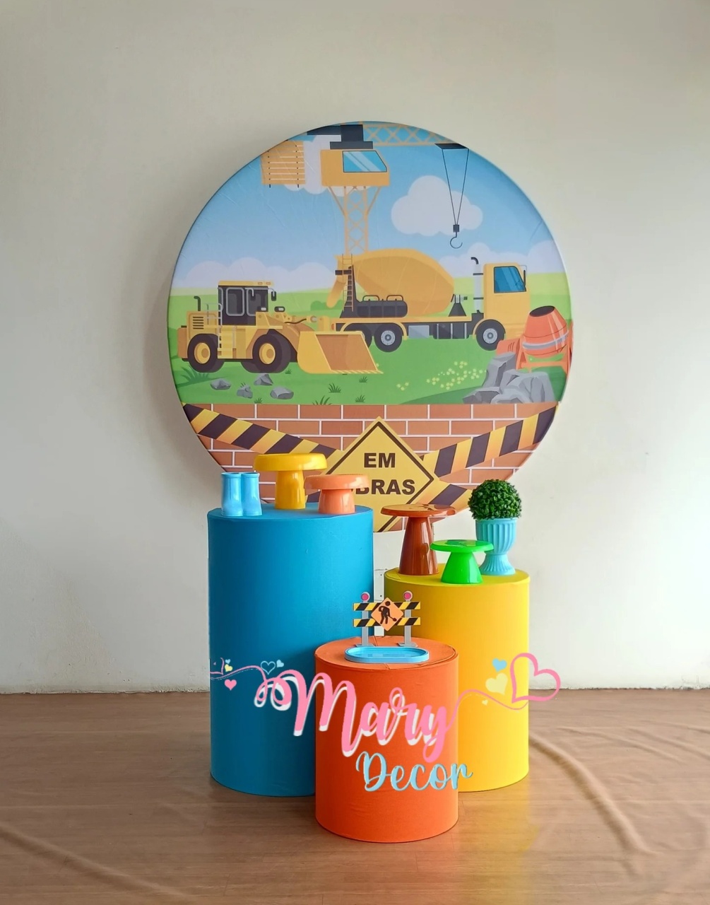 Em Obras/ Contrutor  Kit Basico    - Mary Decor Festas & Locações