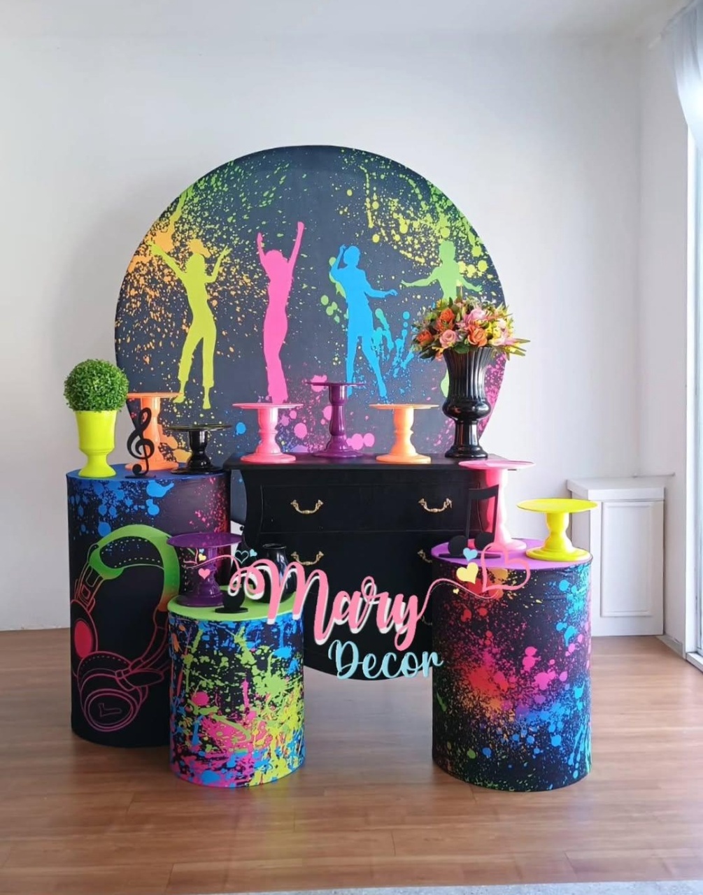 Balada Néon Kit Festa Em Casa  - Mary Decor Festas & Locações