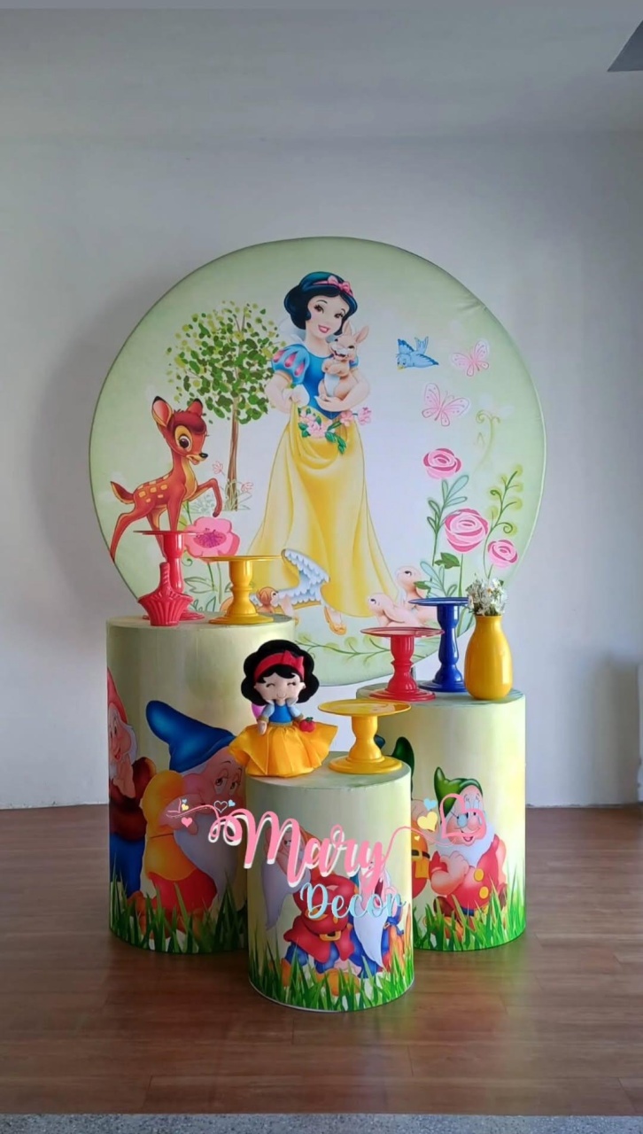 Branca de Neve Kit Só Um Bolinho  - Mary Decor Festas & Locações