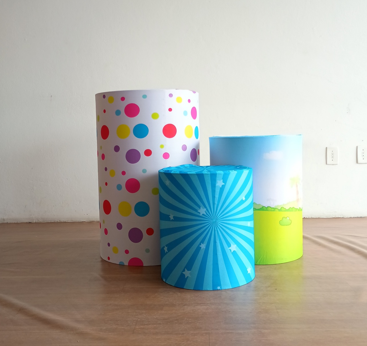 Trio de Capas de Cilindros Palhaço Plim Plim - Mary Decor Festas & Locações