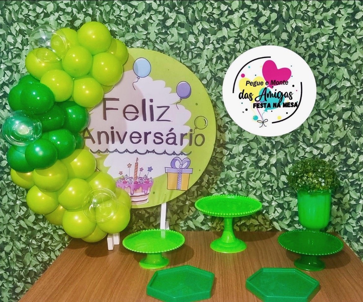 Kit Mesa Adulto Feliz Aniversário 5 - Pegue Monte das Amigas