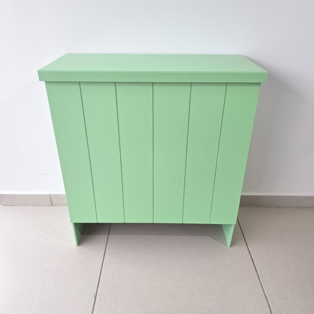 Cômoda Fake Ripada Verde - Artebelle Comemorações