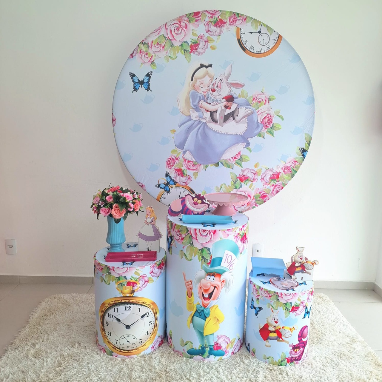 Alice No Pais das Maravilhas - Artebelle Comemorações