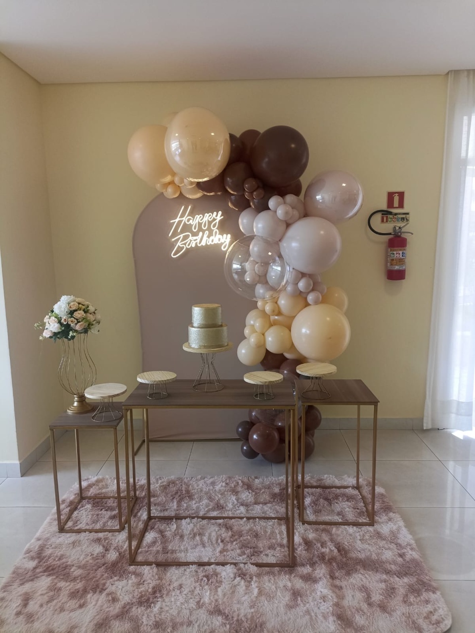 Kit Adulto Bege Com Led Sem Balões - Maria Luiza Cardoso Barbosa