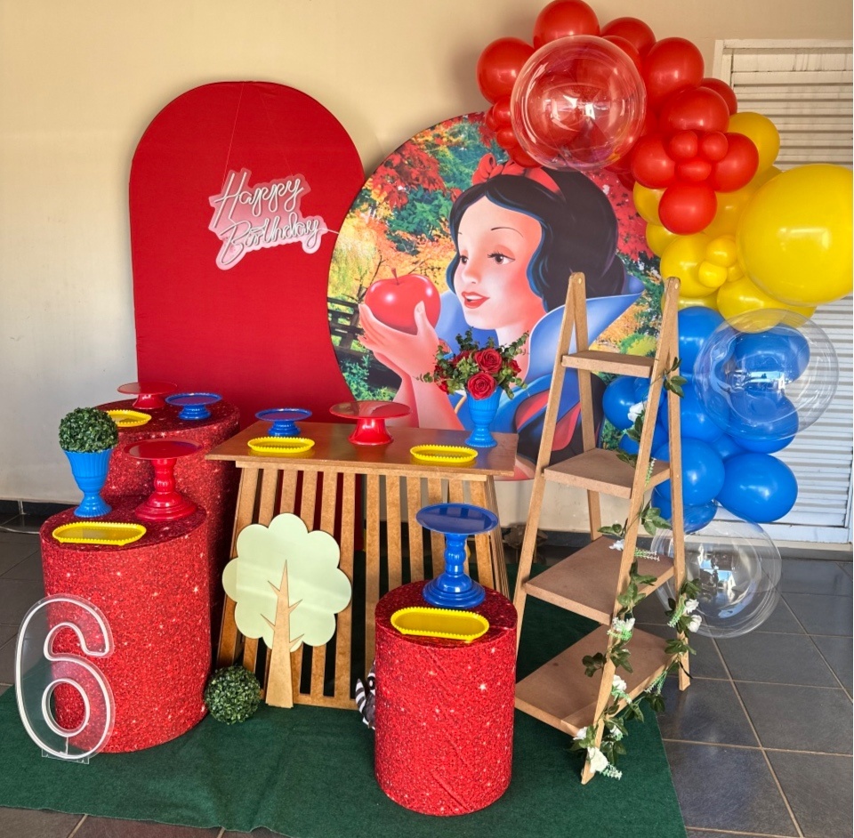 Kit Branca de Neve Com Leds E Balões - Maria Luiza Cardoso Barbosa