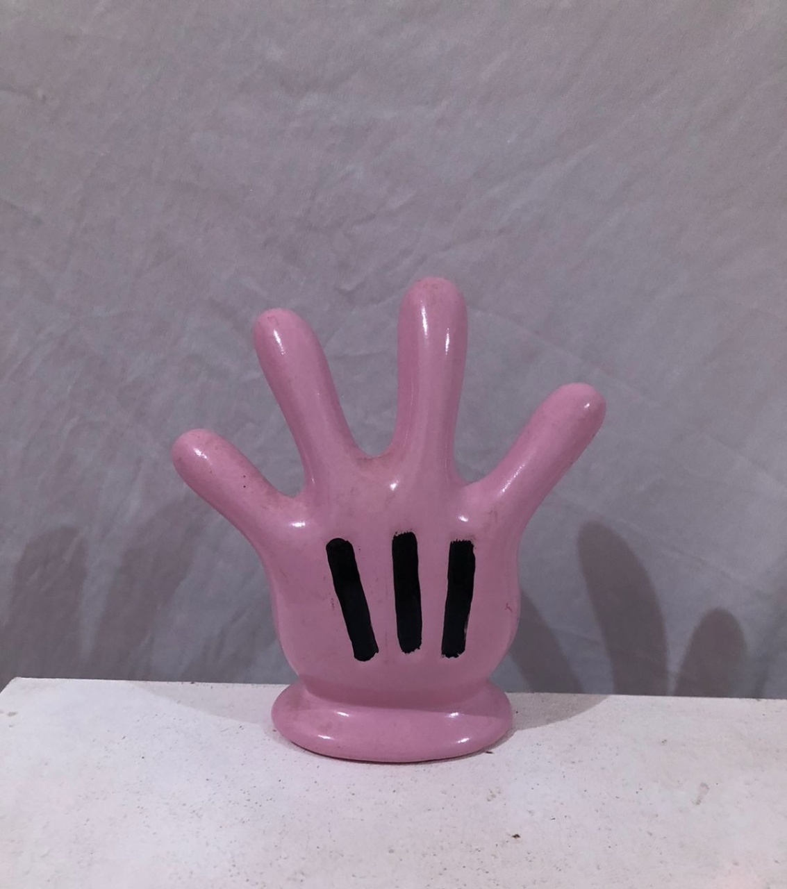 Acessório Luva Mickey Rosa  Cerâmica  - Michelle Almeida Festas 