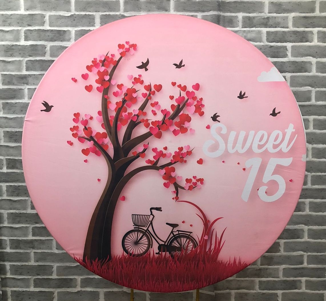 Painel Redondo Sweet 15 Tecido  - Michelle Almeida Festas 
