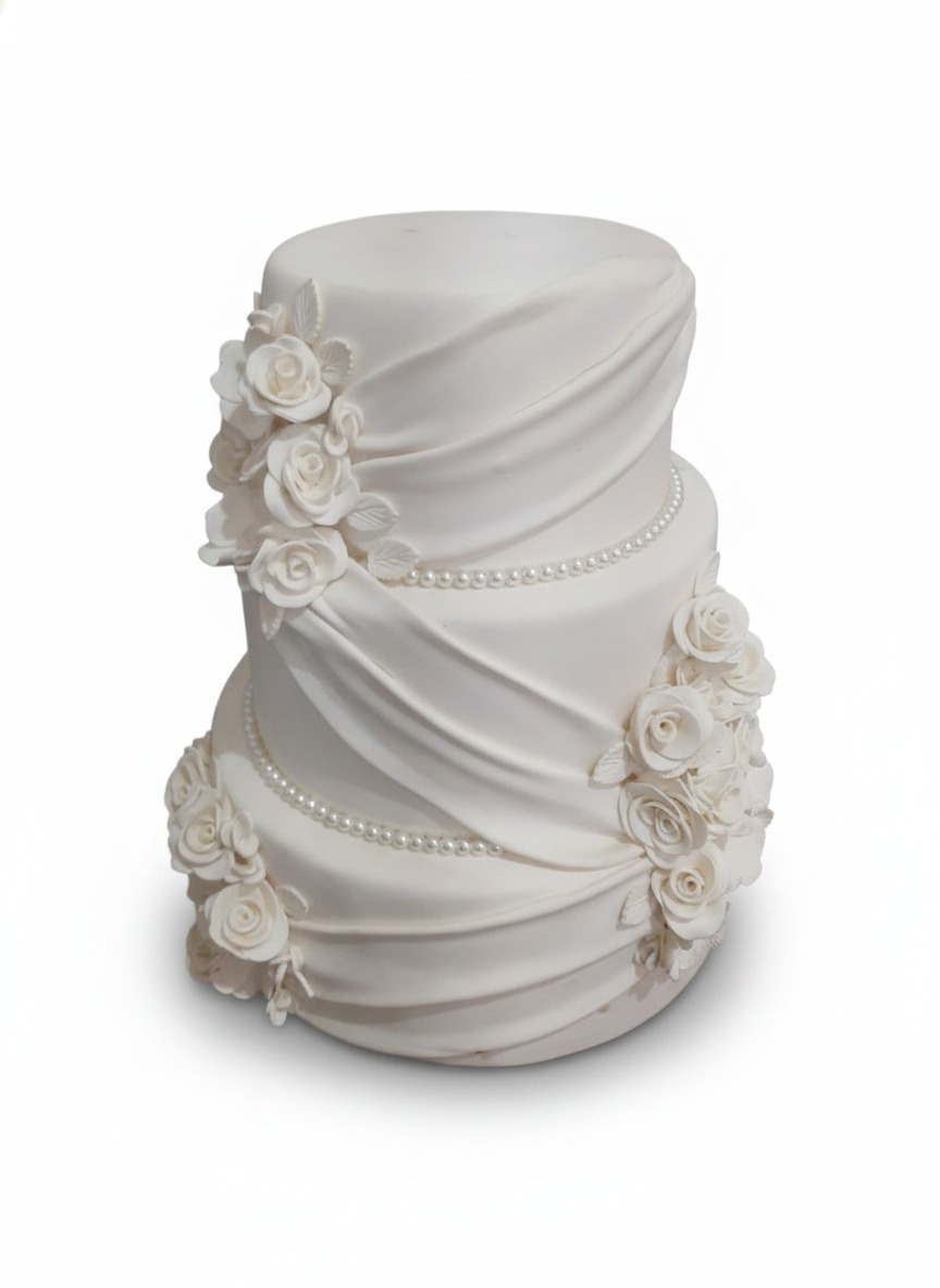 Bolo Fake Off White Casamento  - Michelle Almeida Festas 