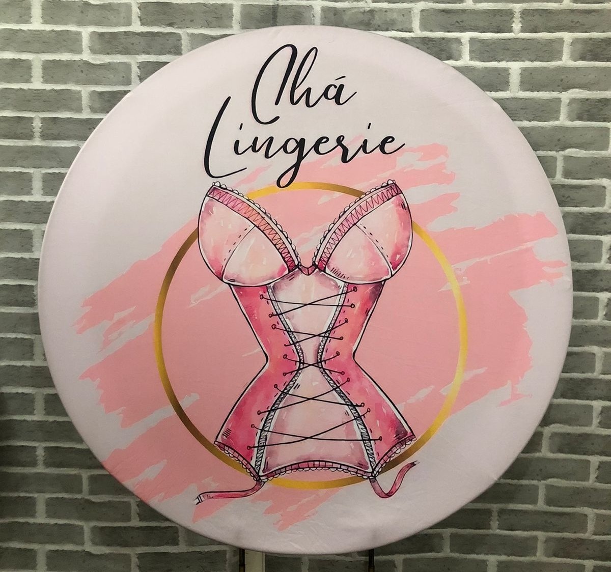 Painel Redondo Chá de Lingerie Tecido  - Michelle Almeida Festas 